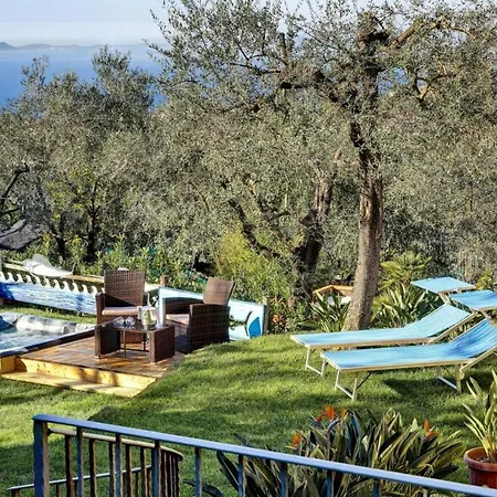 Dei Dipinti Villa